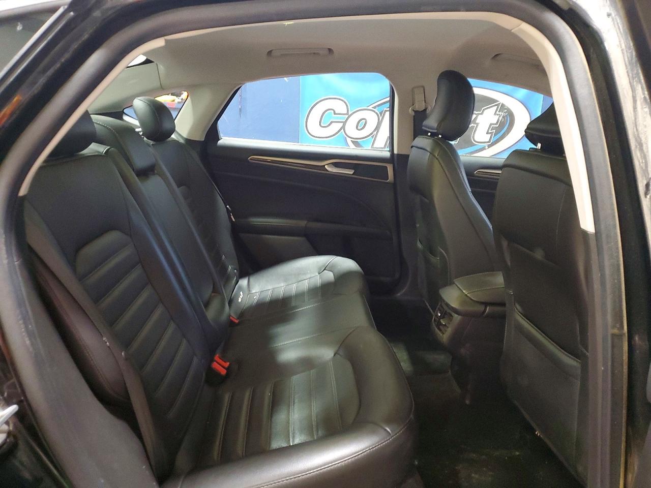 2016 FORD FUSION SE photo 11
