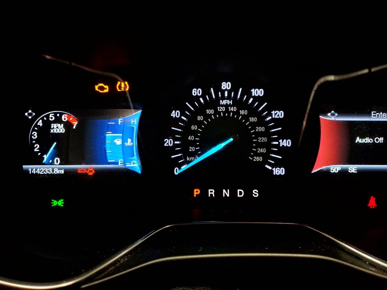 2016 FORD FUSION SE photo 9