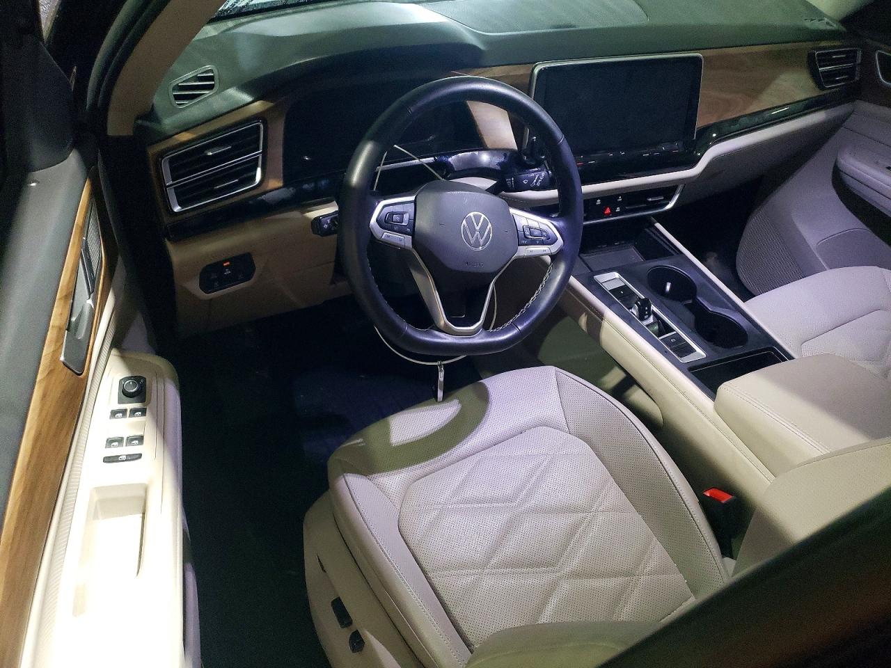 2024 VOLKSWAGEN ATLAS SE photo 22