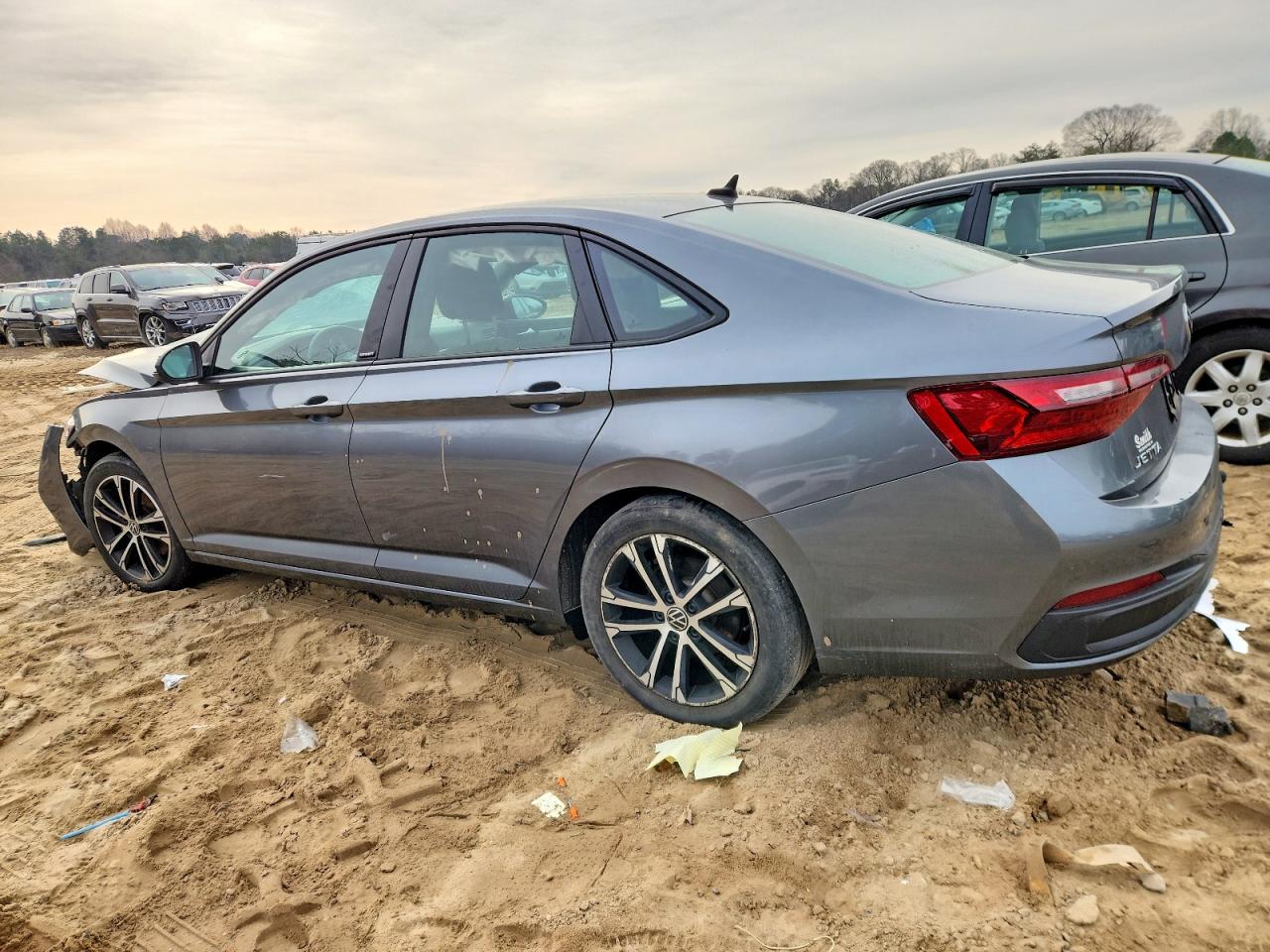 2023 VOLKSWAGEN JETTA SPORT photo 2