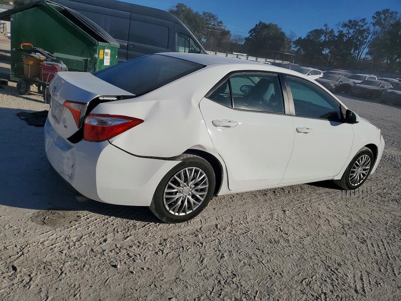 2016 TOYOTA COROLLA L photo 3