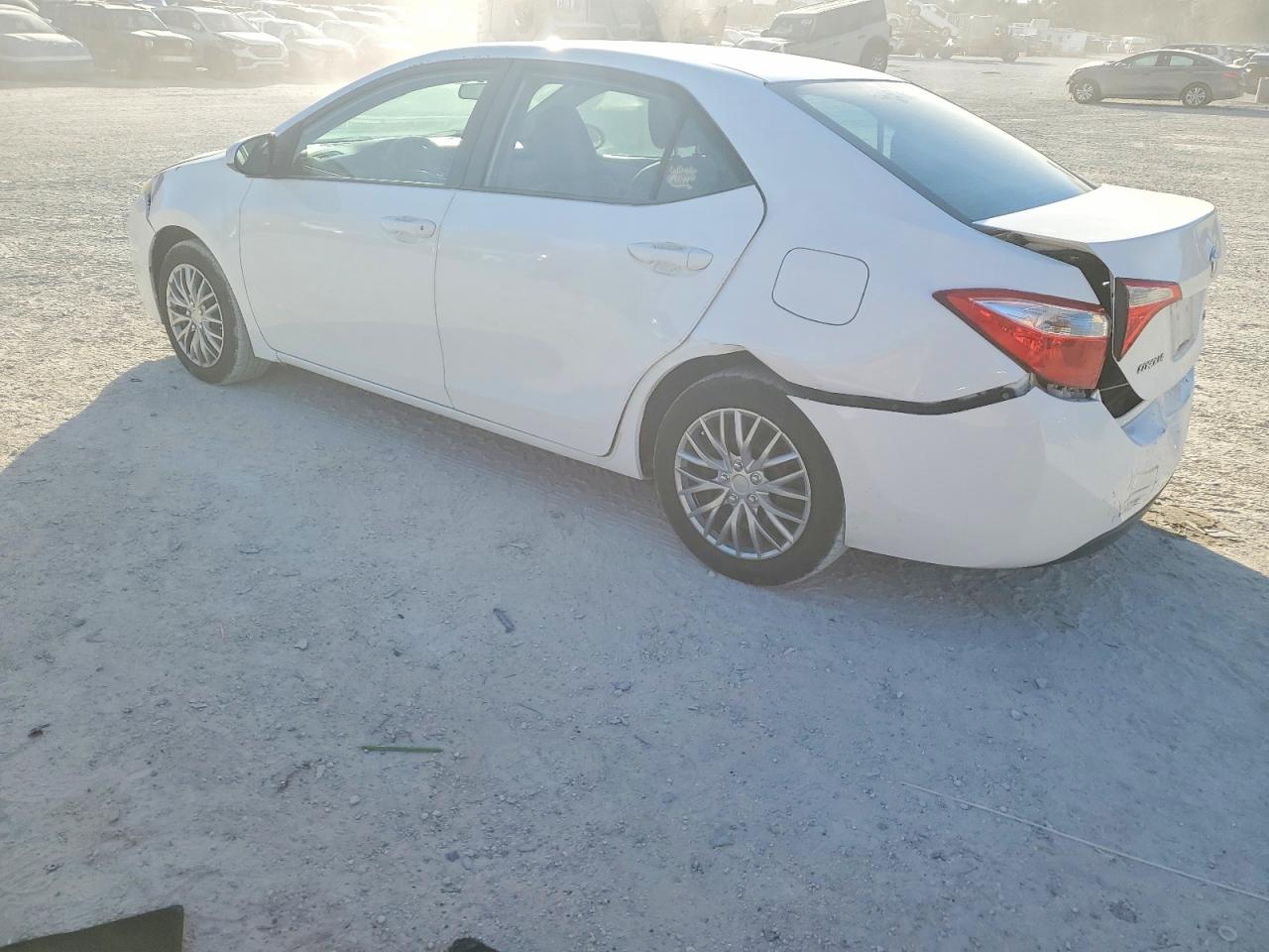 2016 TOYOTA COROLLA L photo 2