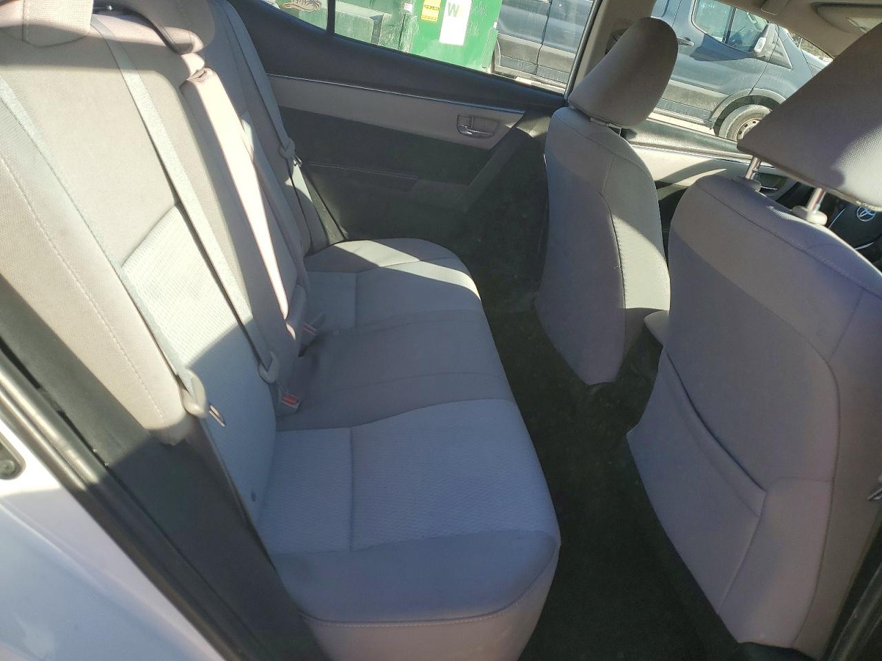 2016 TOYOTA COROLLA L photo 10