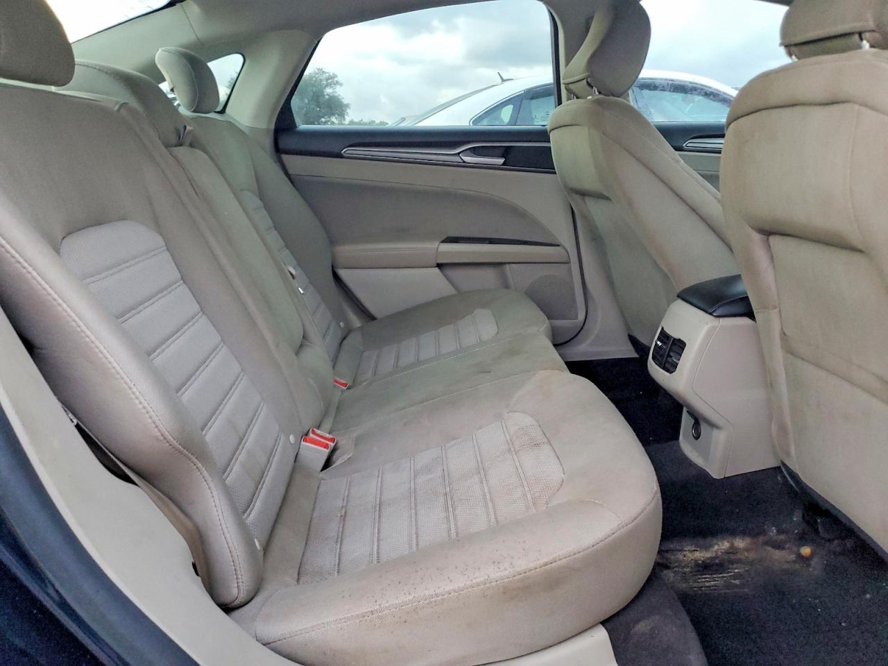 2020 FORD FUSION SE photo 10