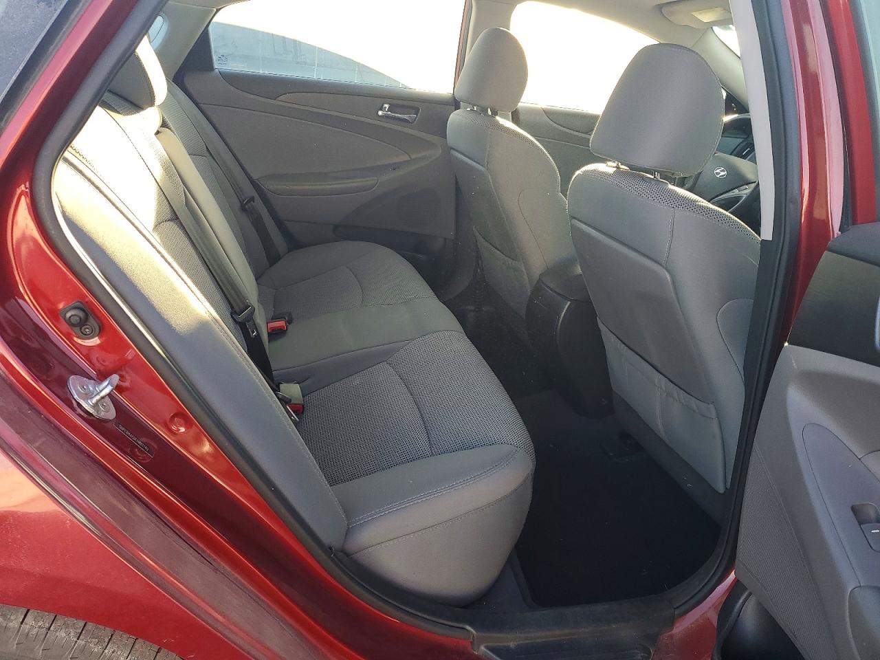 2014 HYUNDAI SONATA GLS photo 10