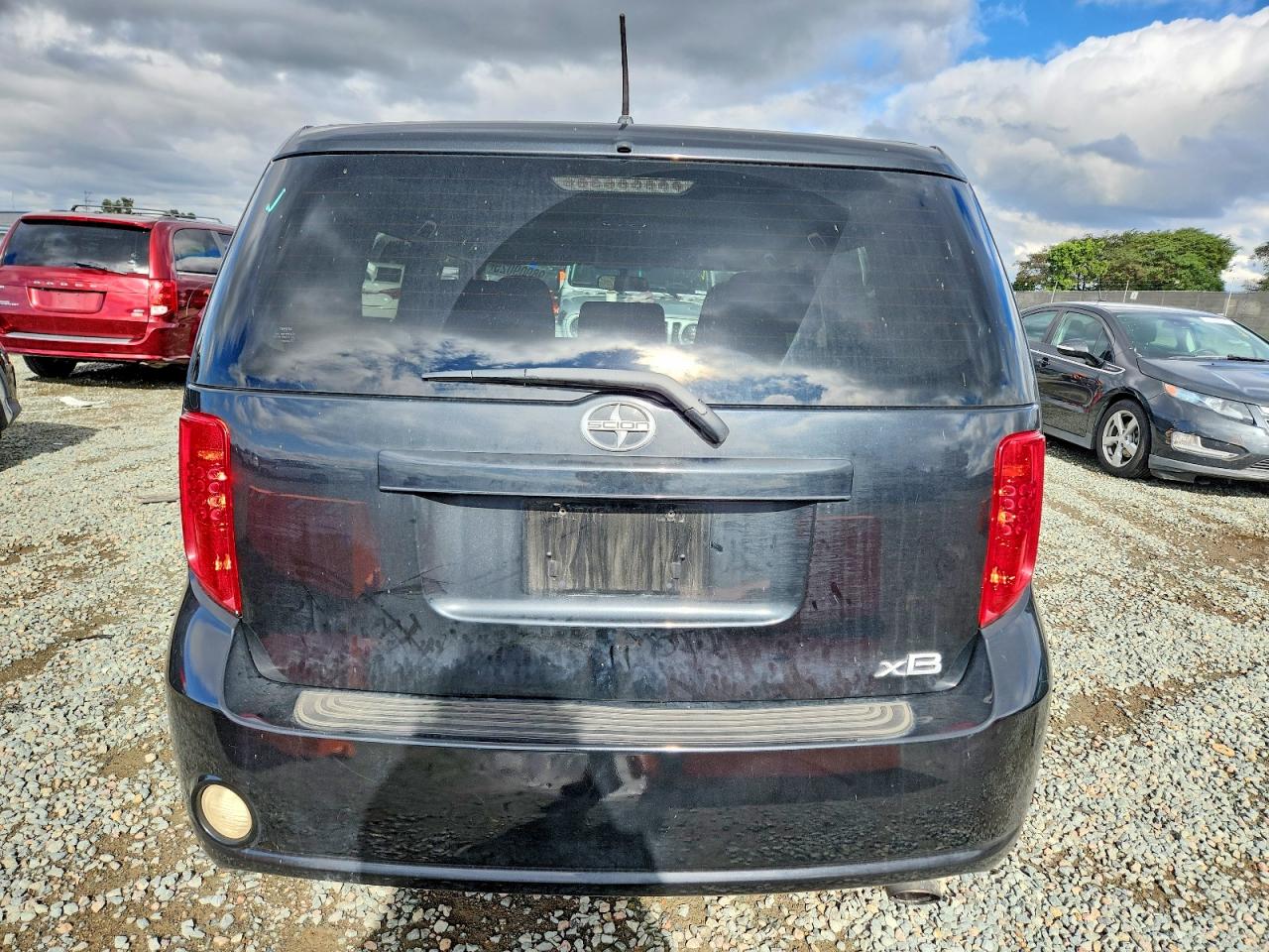 2010 TOYOTA SCION XB photo 6