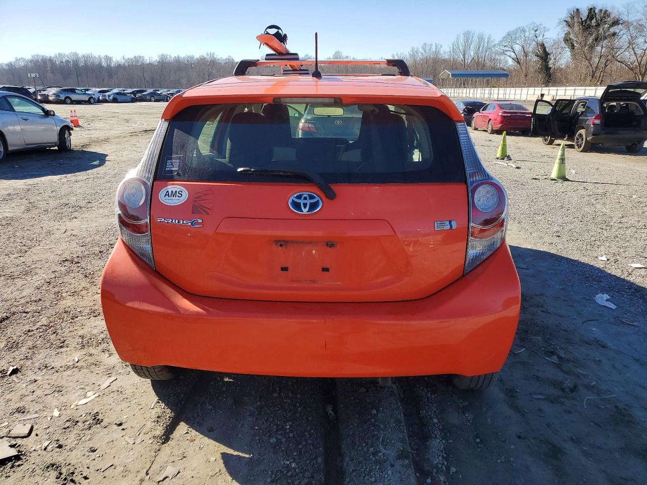 2013 TOYOTA PRIUS C photo 6