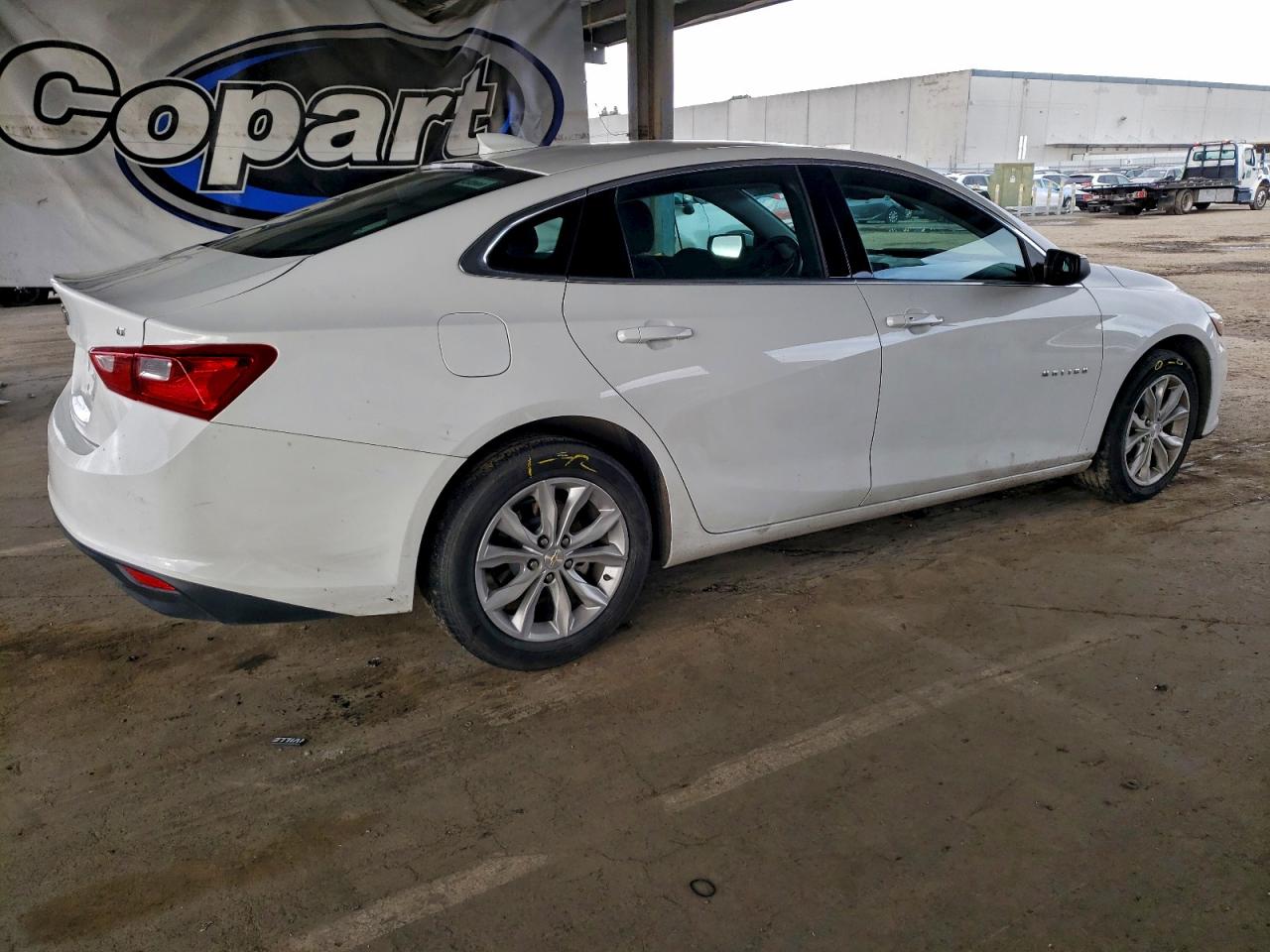 2023 CHEVROLET MALIBU LT photo 3