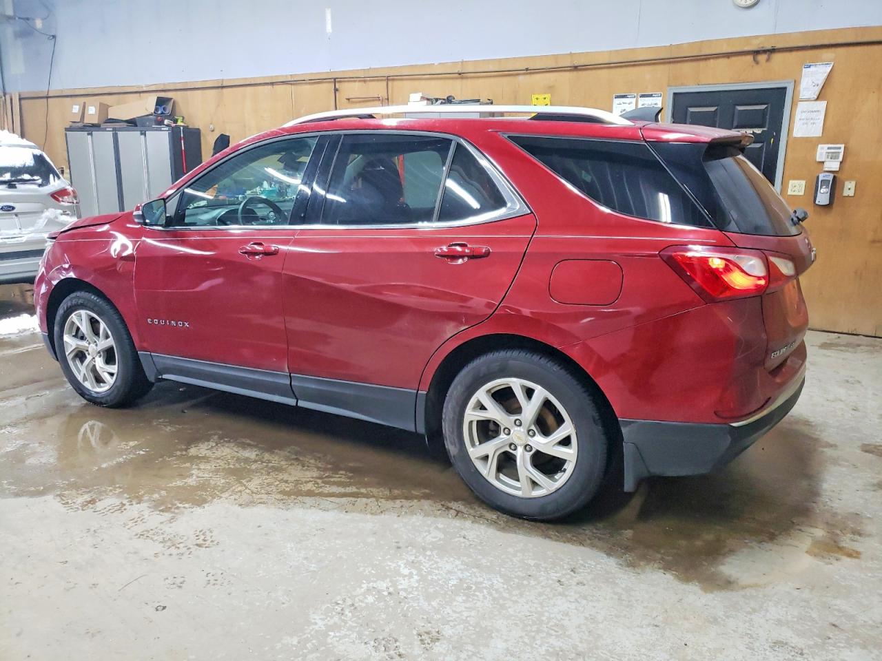 2018 CHEVROLET EQUINOX LT photo 2