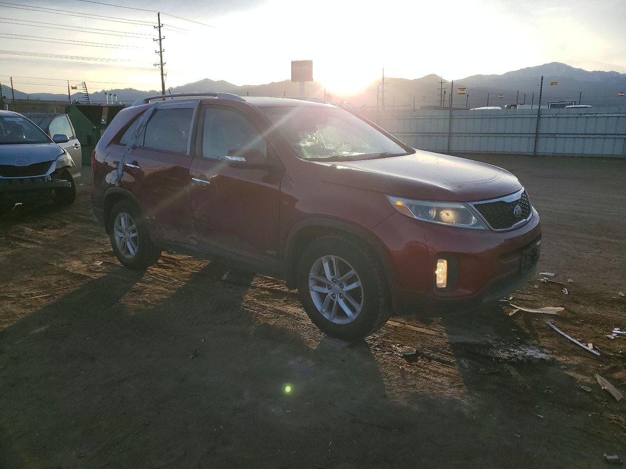 2015 KIA SORENTO LX photo 4