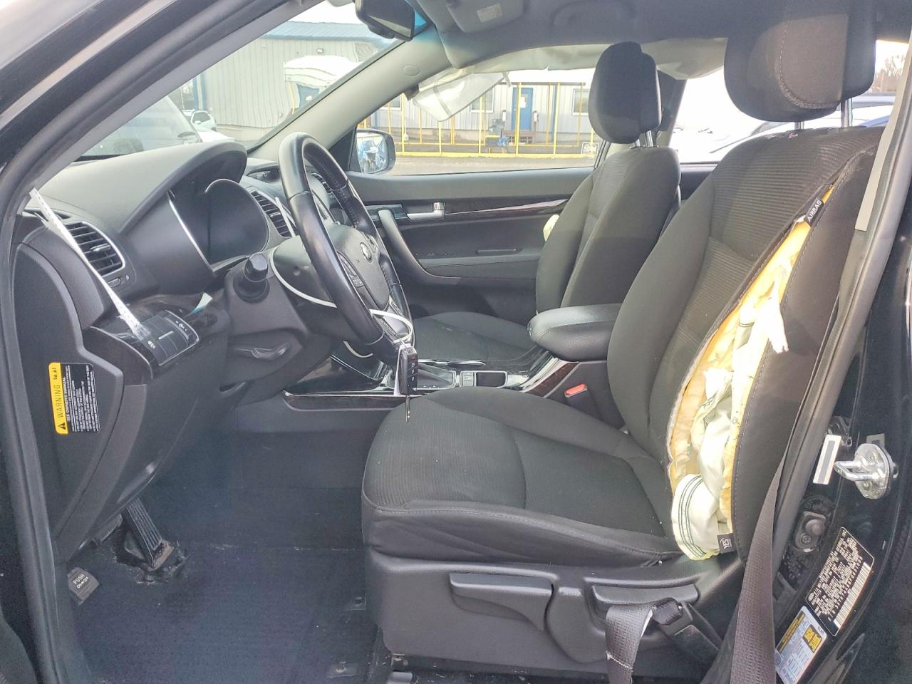2015 KIA SORENTO LX photo 19