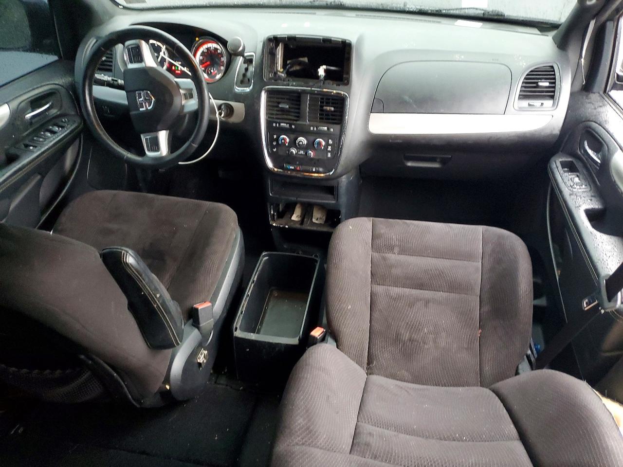 2015 DODGE GRAND CARAVAN SE photo 15