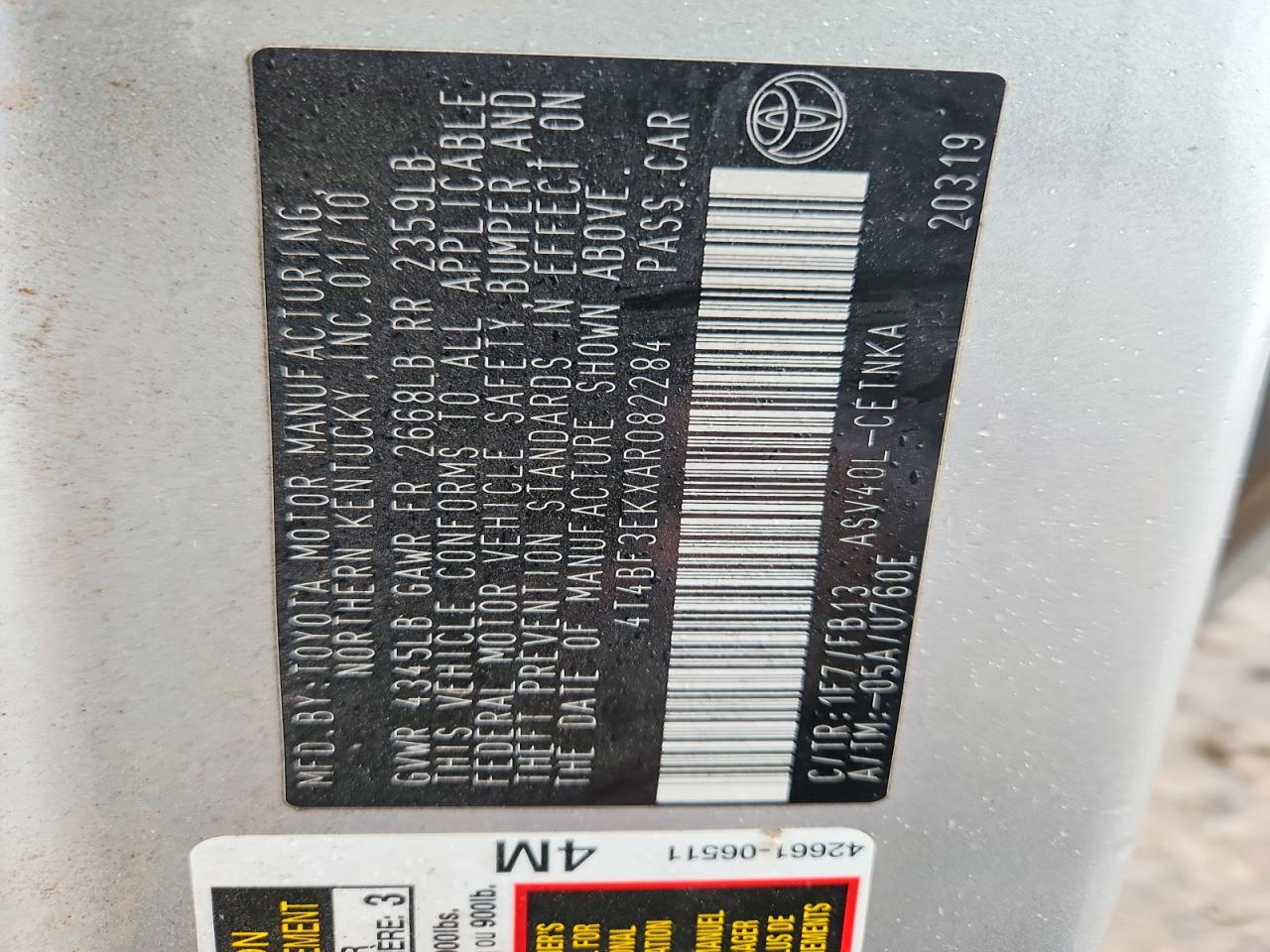 2010 TOYOTA CAMRY photo 34