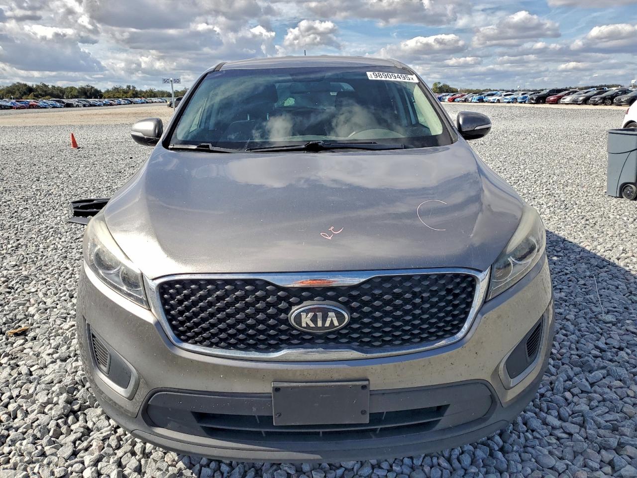 2016 KIA SORENTO LX photo 5
