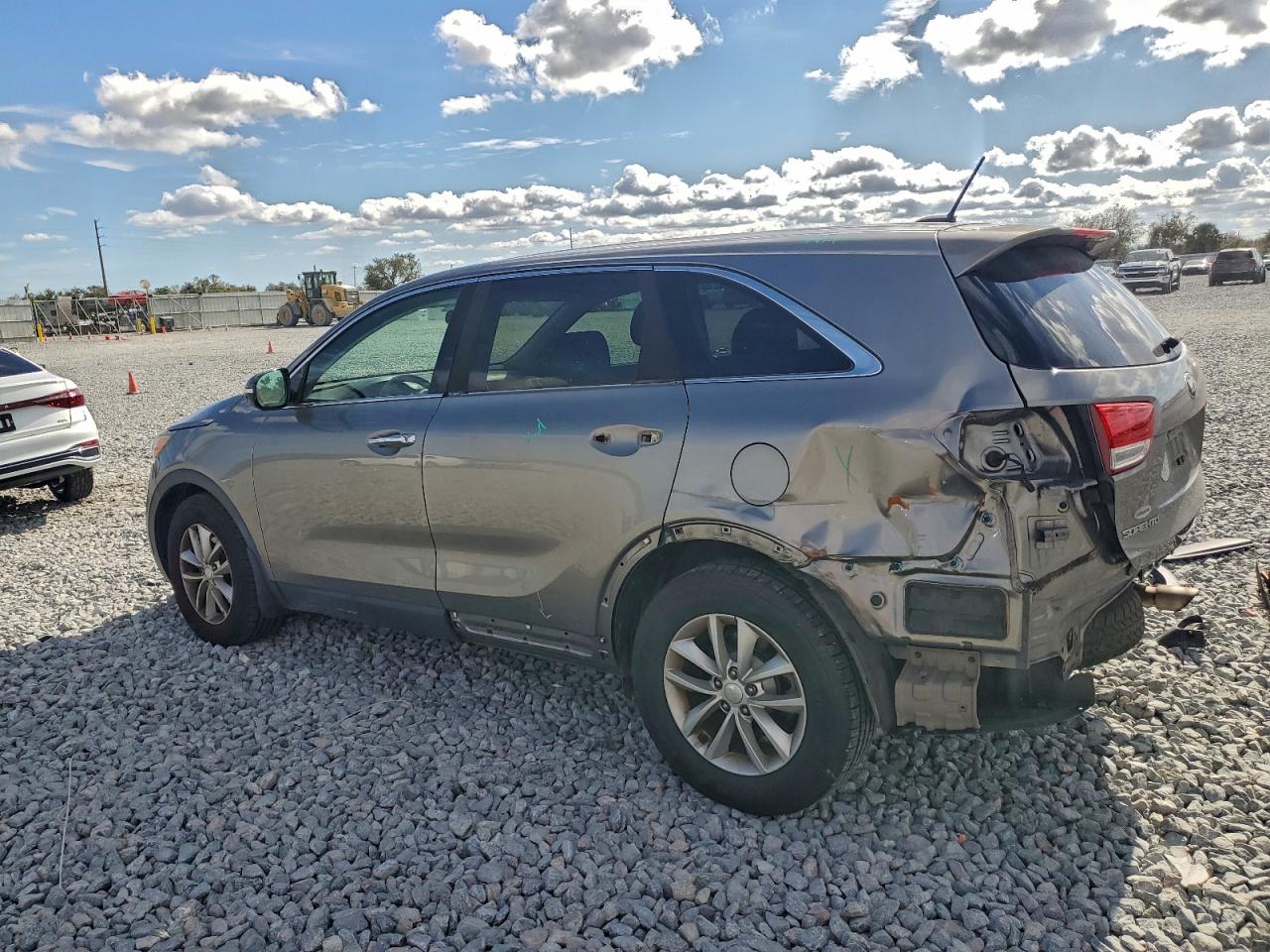 2016 KIA SORENTO LX photo 2