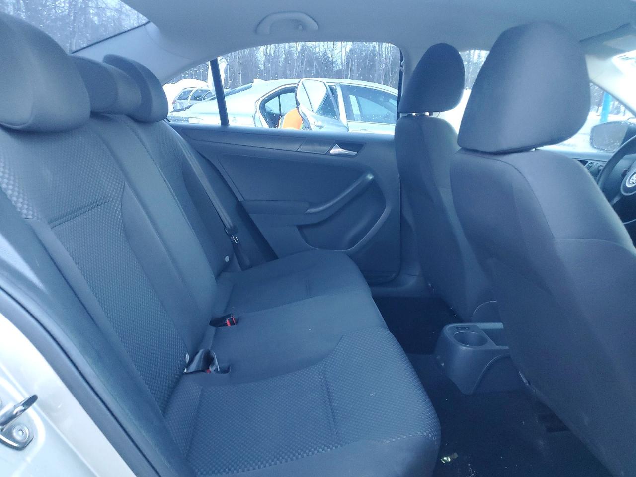 2012 VOLKSWAGEN JETTA BASE photo 10