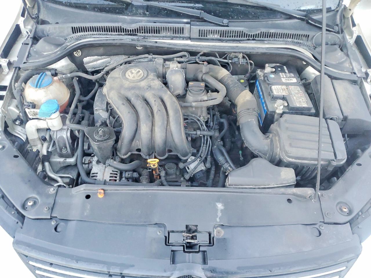 2012 VOLKSWAGEN JETTA BASE photo 11