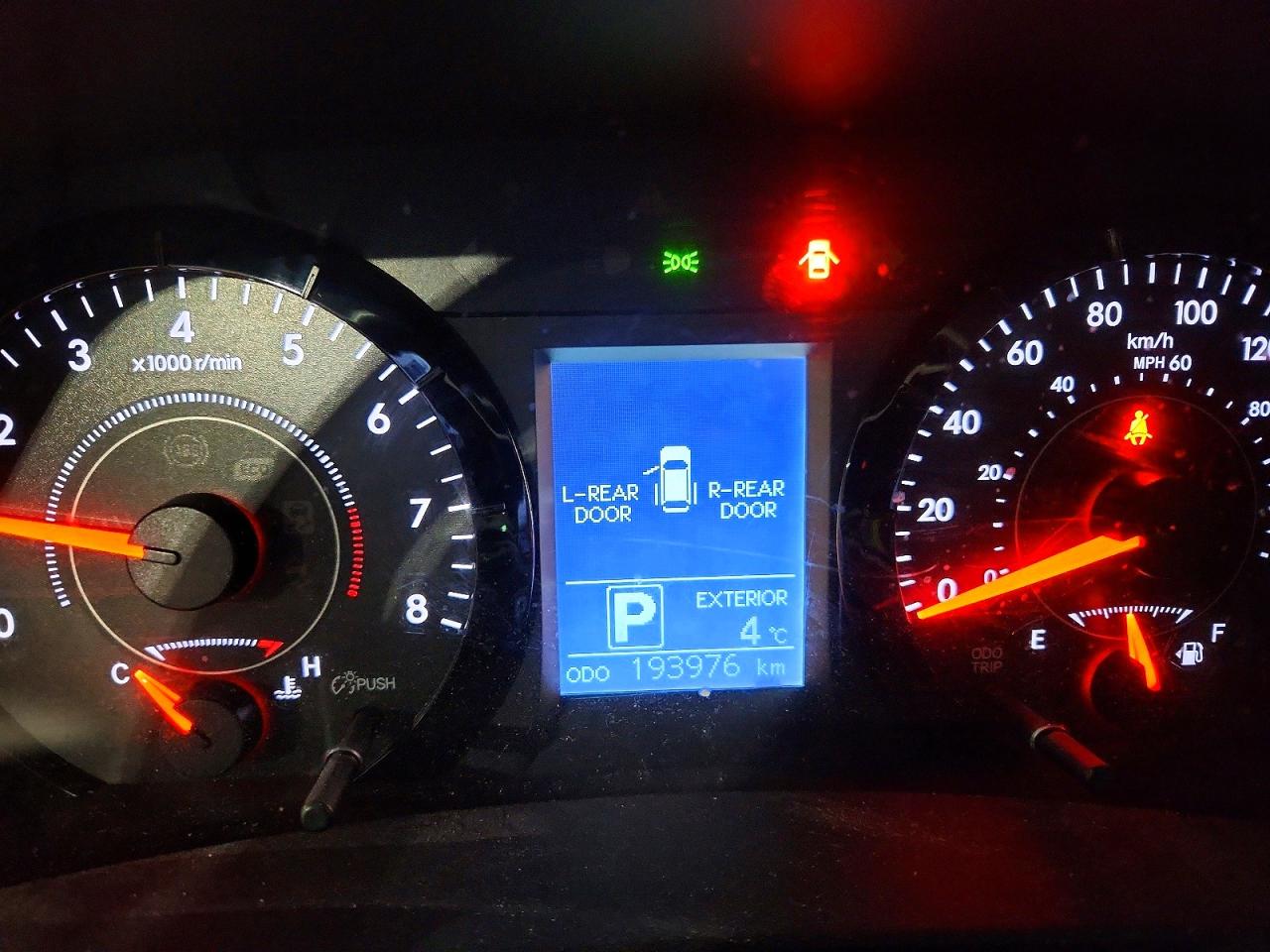2017 TOYOTA SIENNA photo 9
