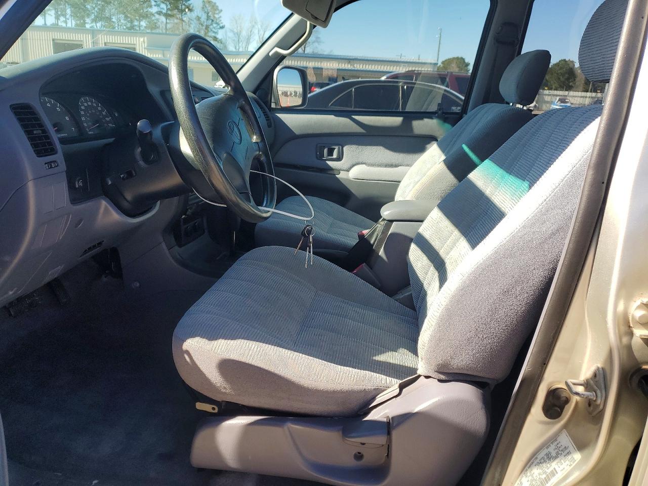 2000 TOYOTA 4RUNNER SR5 photo 7