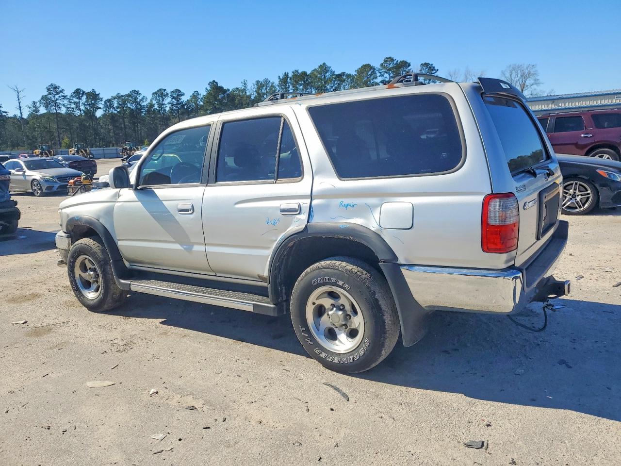 2000 TOYOTA 4RUNNER SR5 photo 2