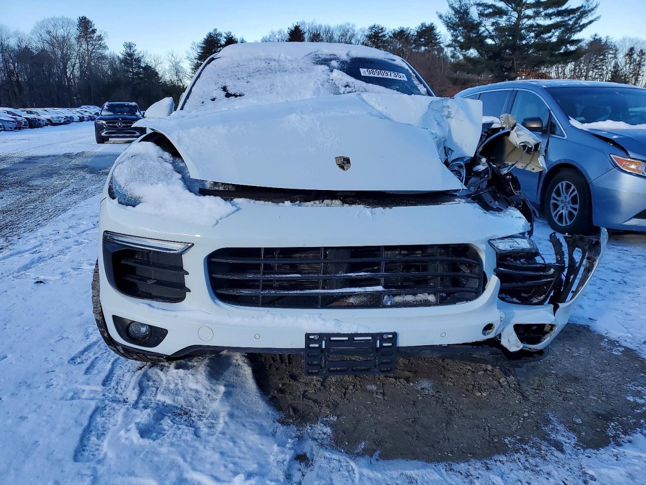 2016 PORSCHE CAYENNE photo 5