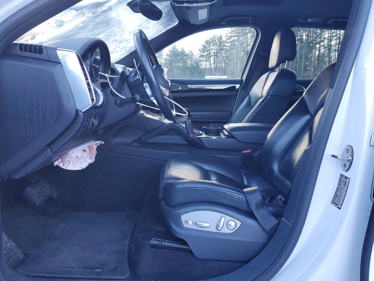 2016 PORSCHE CAYENNE photo 7