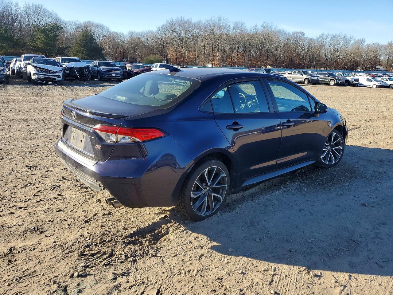 2020 TOYOTA COROLLA SE photo 3