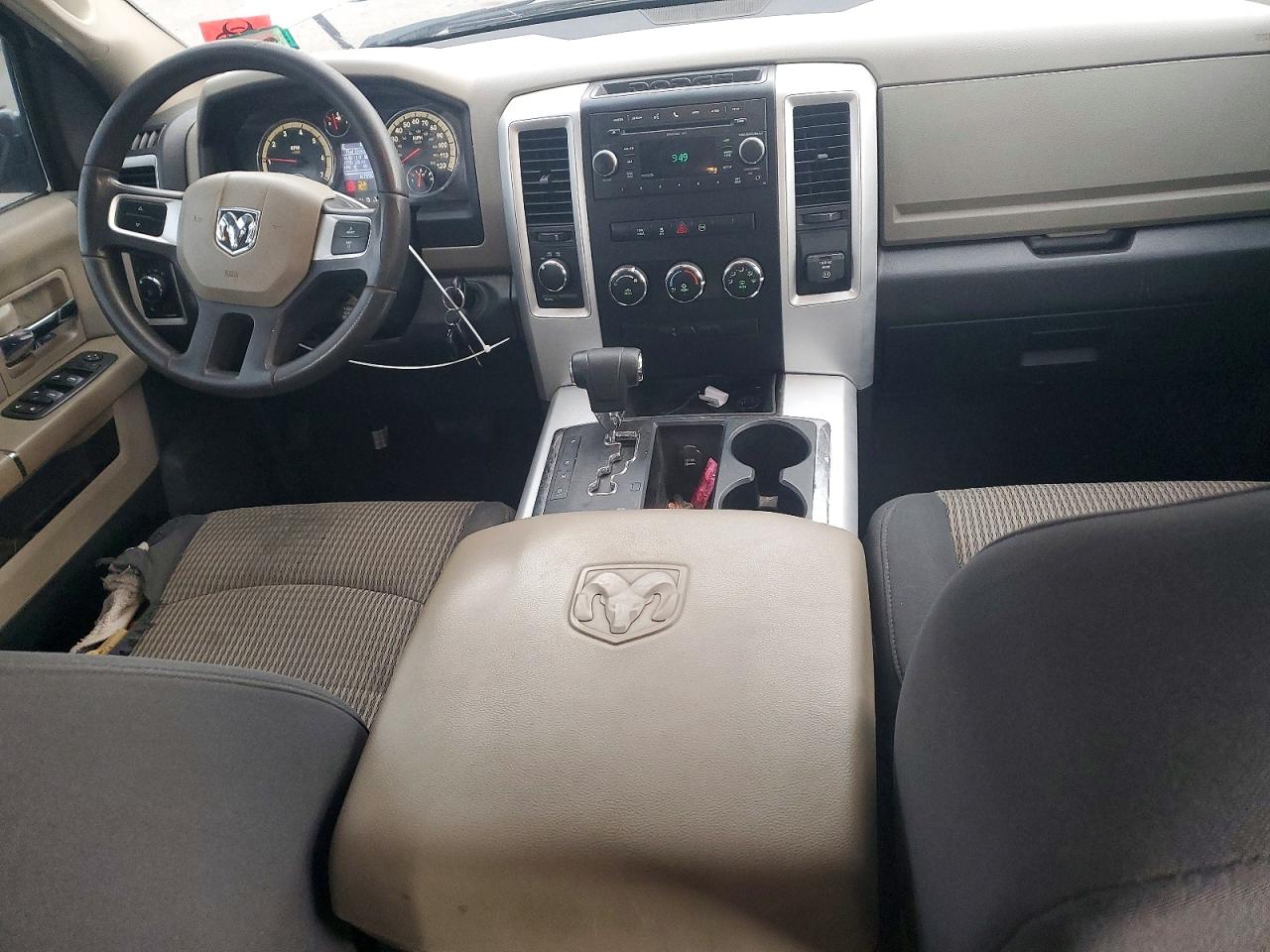 2011 DODGE RAM 1500 photo 8