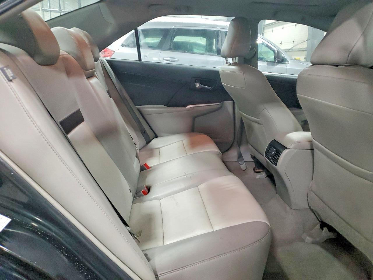 2014 TOYOTA CAMRY XLE photo 10