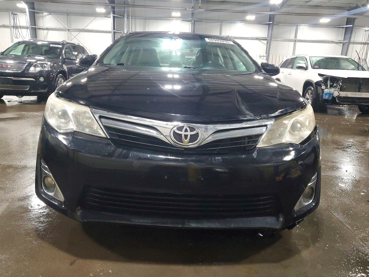 2014 TOYOTA CAMRY XLE photo 5