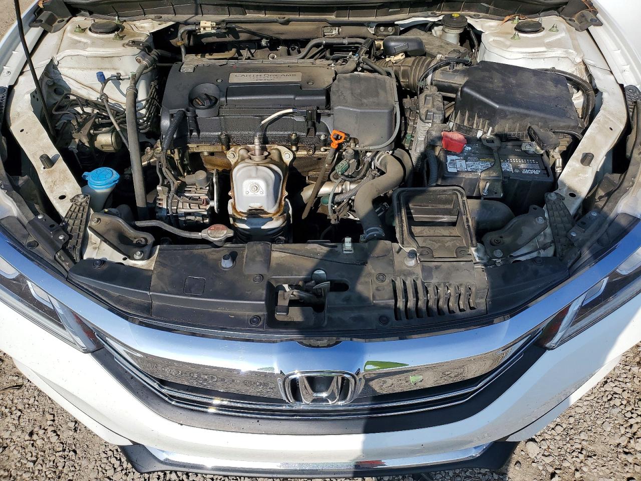 2016 HONDA ACCORD LX photo 11