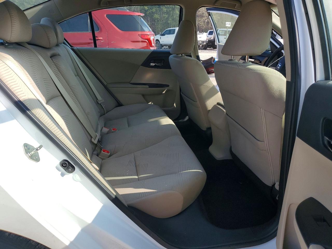 2016 HONDA ACCORD LX photo 10