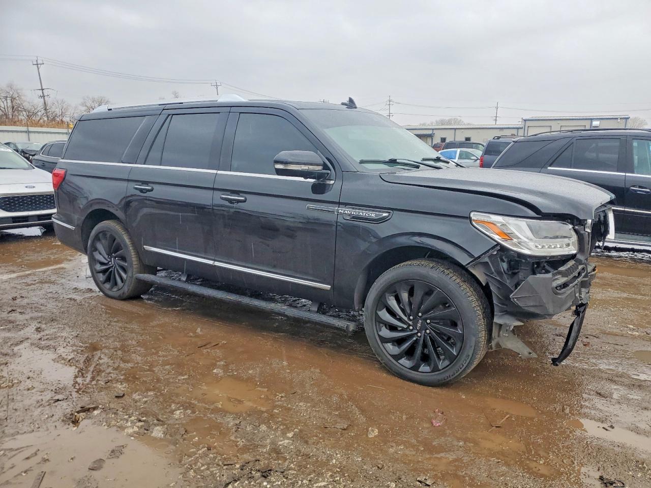 2021 LINCOLN NAVIGATOR L RESERVE photo 4