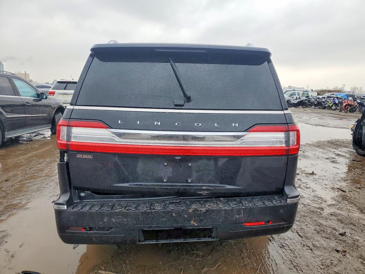 2021 LINCOLN NAVIGATOR L RESERVE photo 6