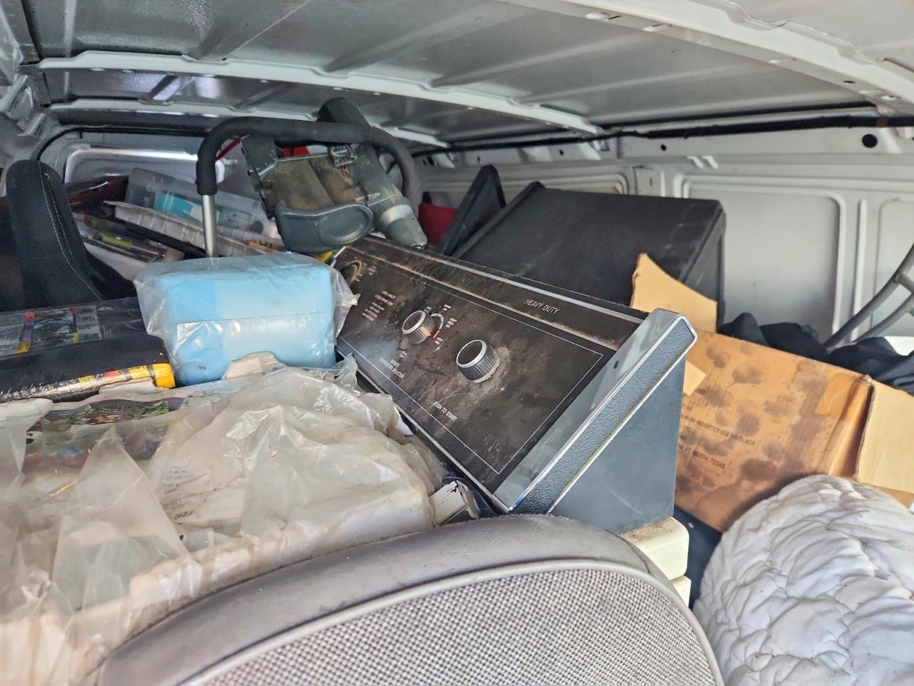 1998 FORD ECONOLINE E250 VAN photo 10