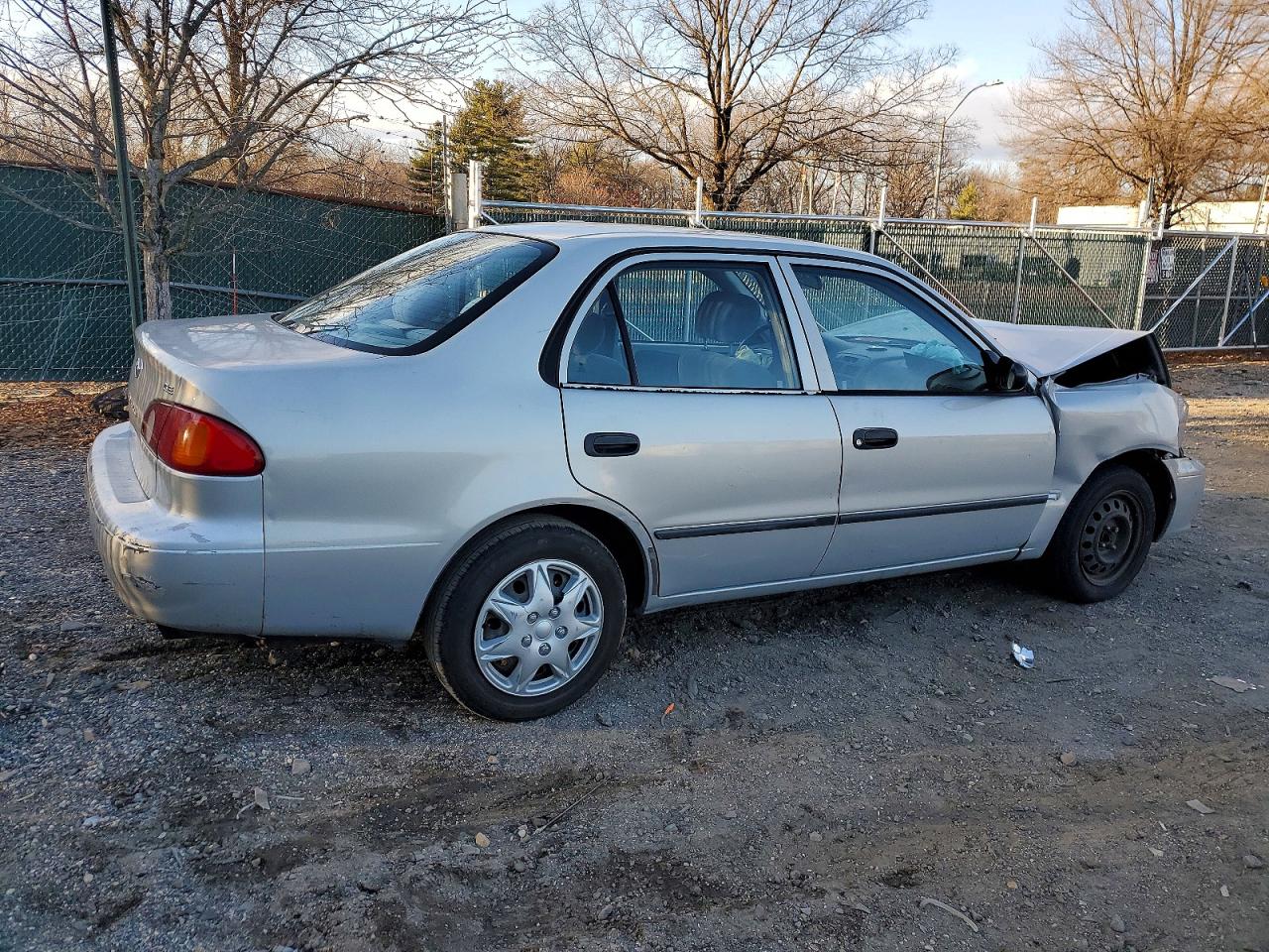 2001 TOYOTA COROLLA CE photo 3
