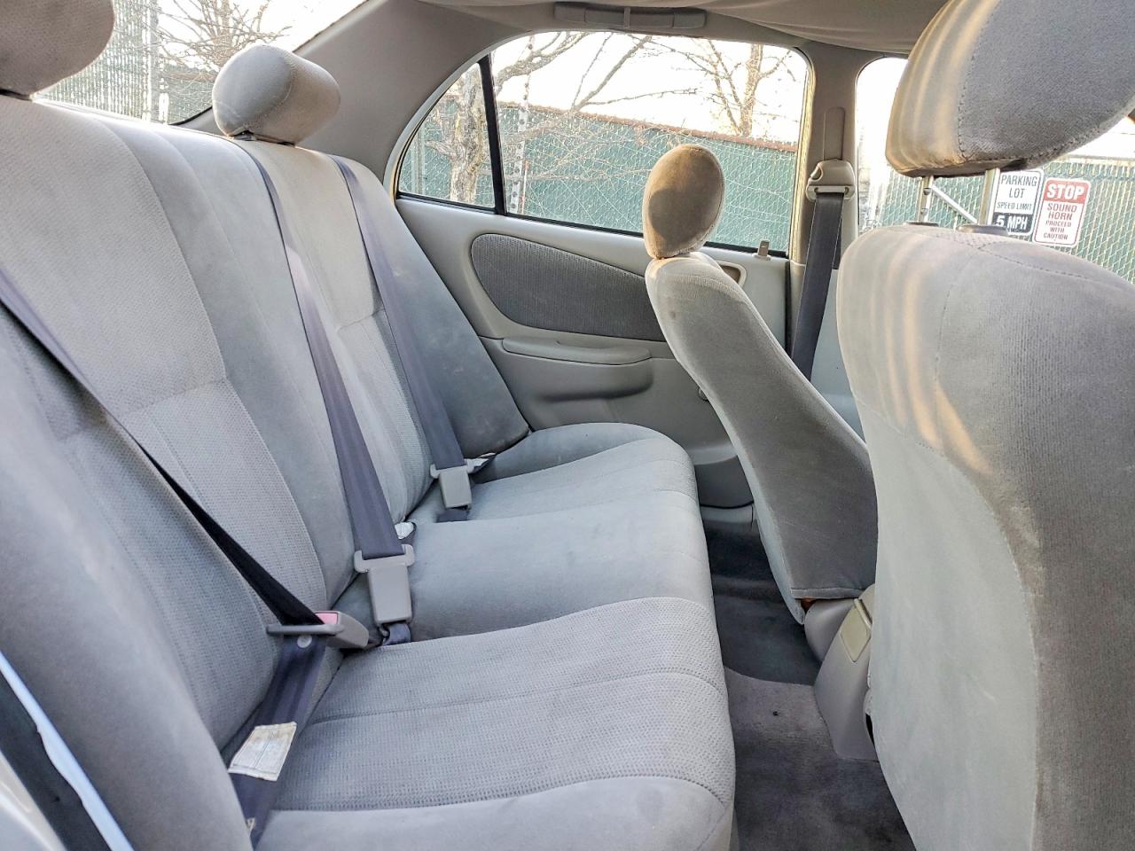 2001 TOYOTA COROLLA CE photo 10