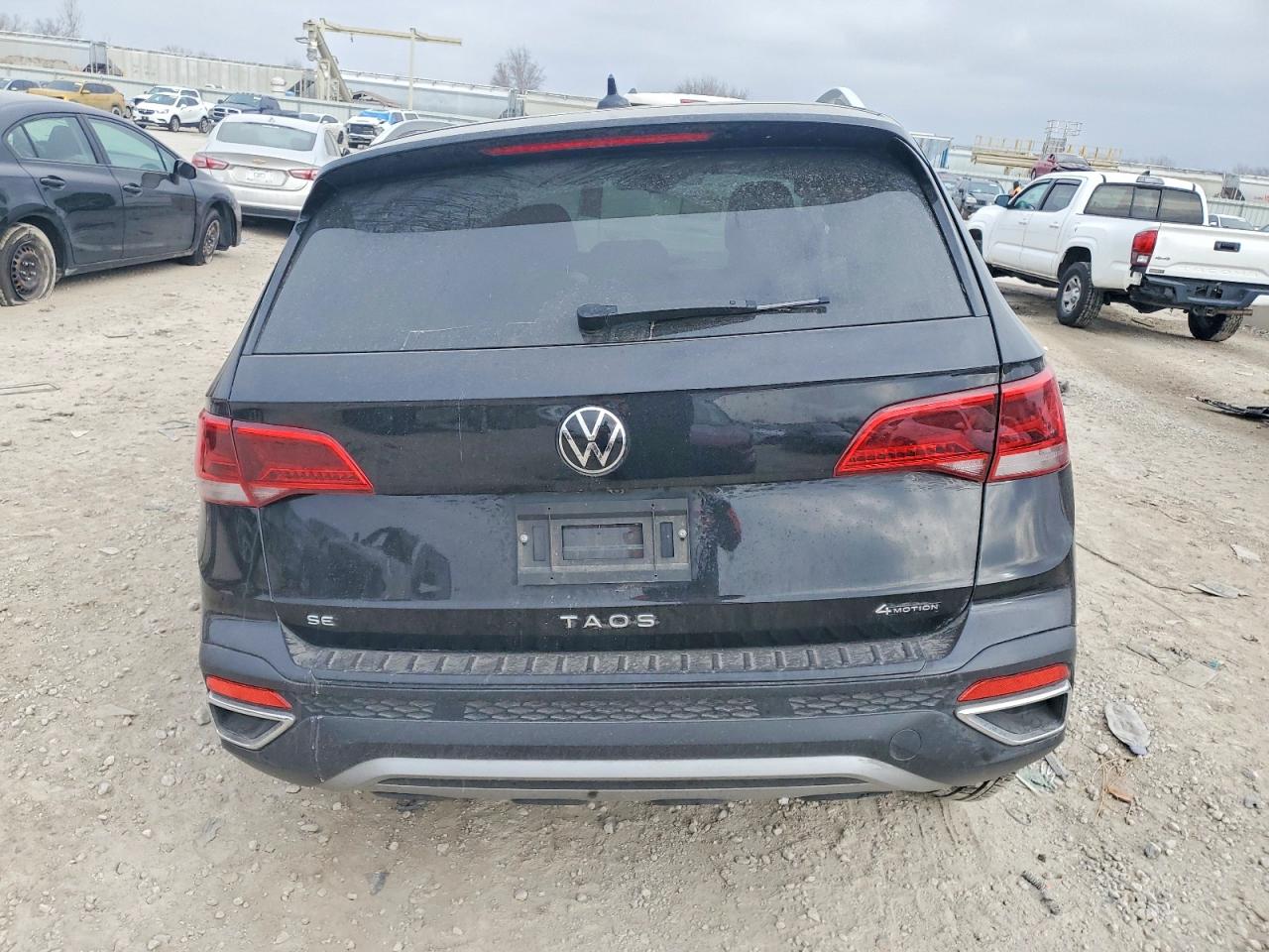 2024 VOLKSWAGEN TAOS SE photo 6