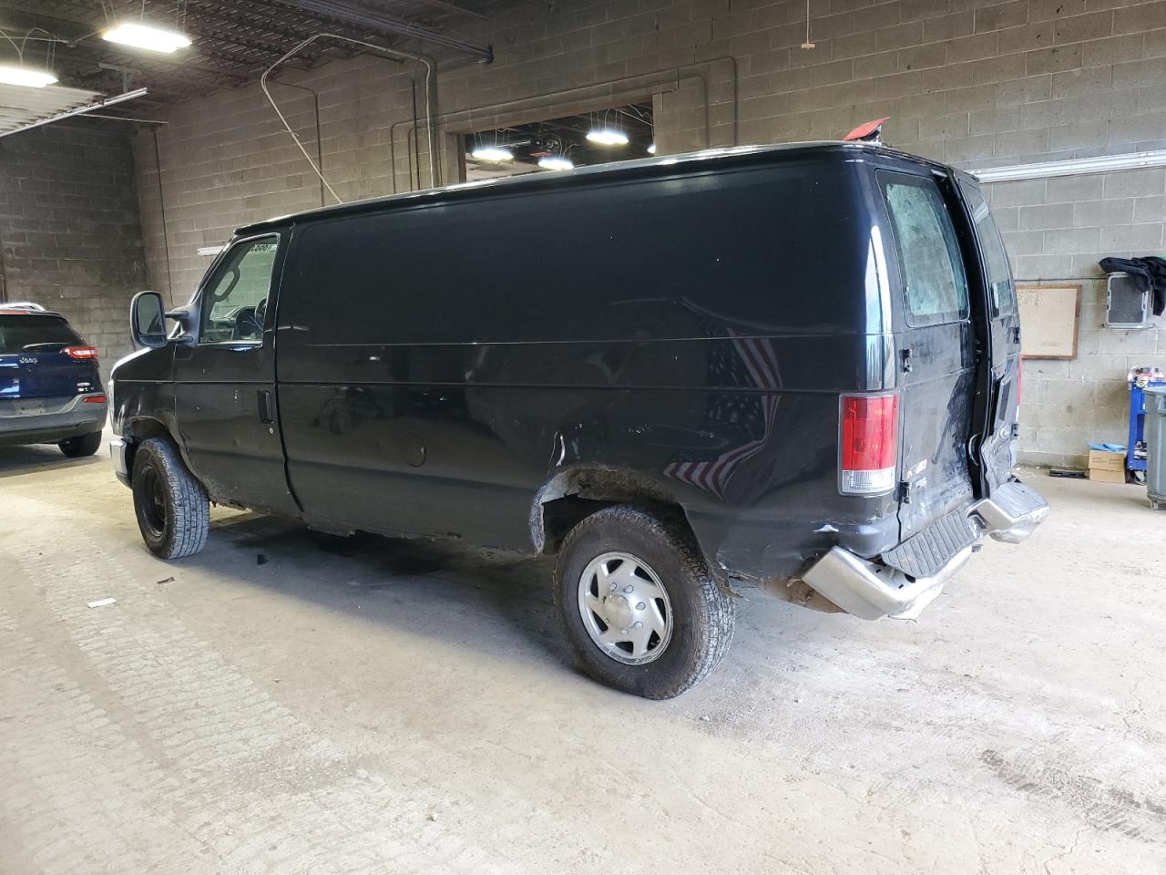 2013 FORD E250 photo 2