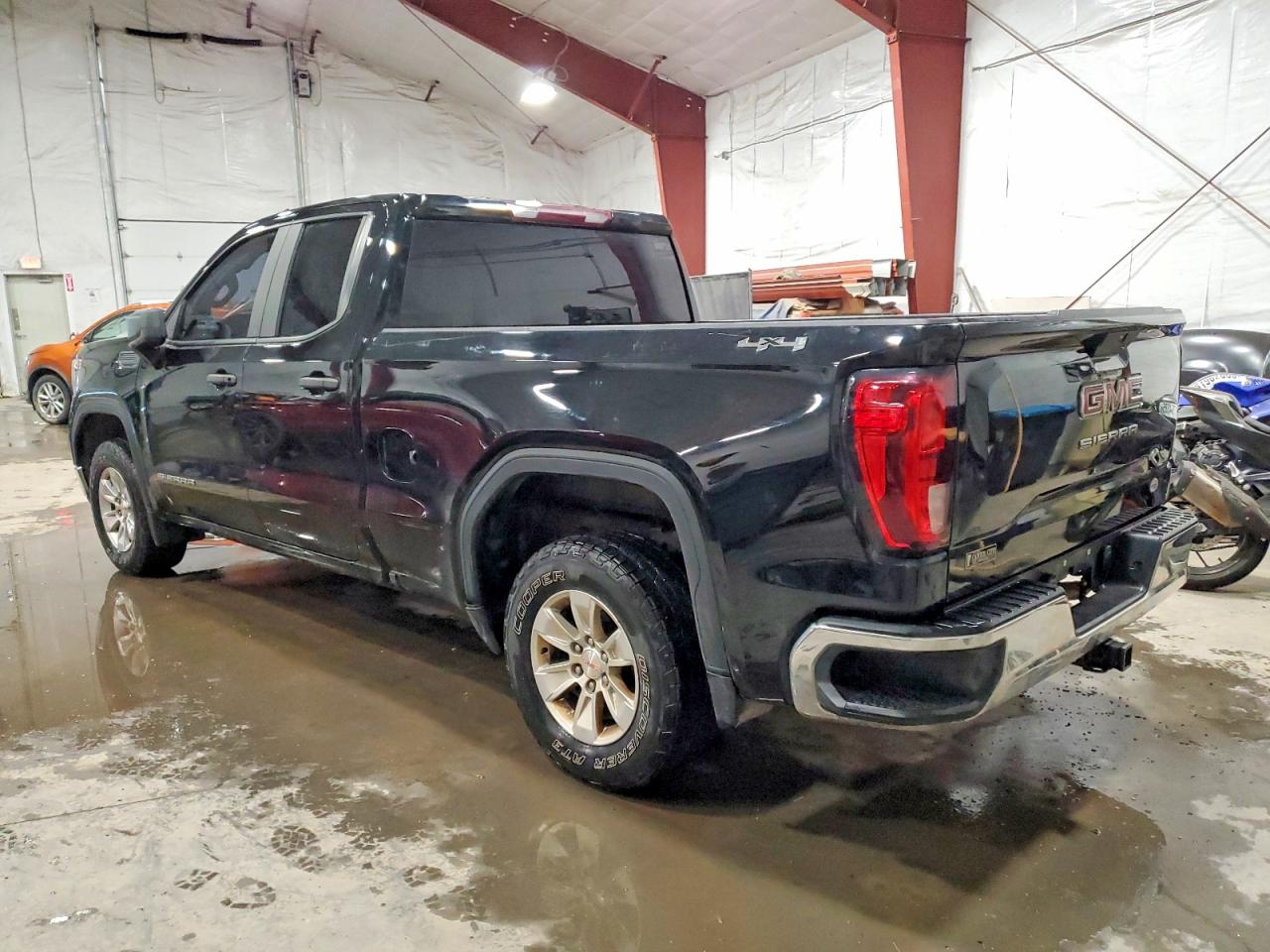2020 GMC SIERRA K1500 photo 2