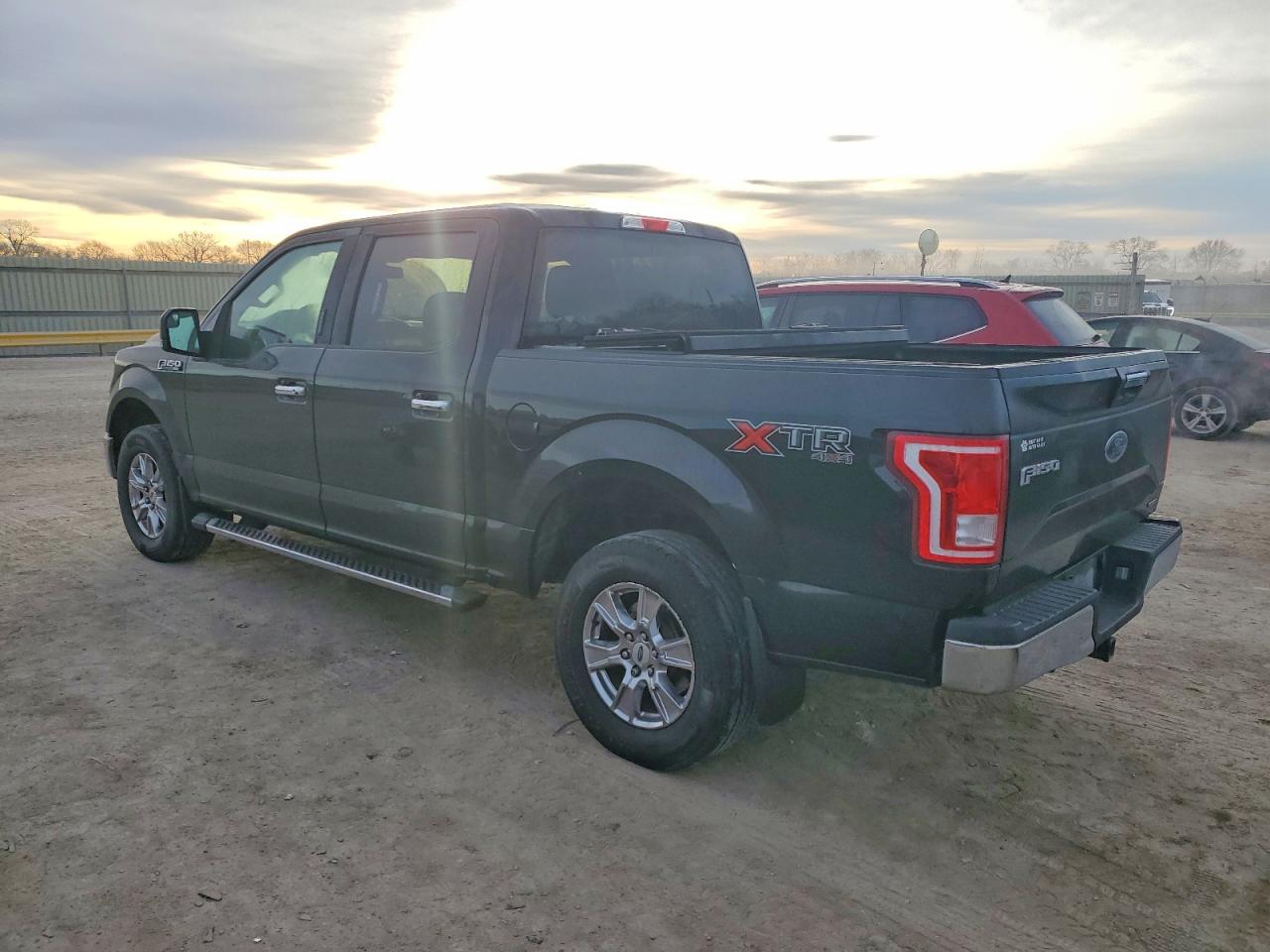 2016 FORD F150 SUPERCREW photo 2