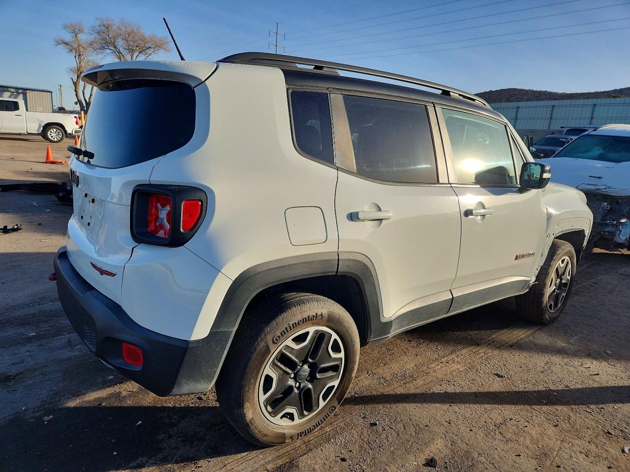 2017 JEEP RENEGADE TRAILHAWK photo 3