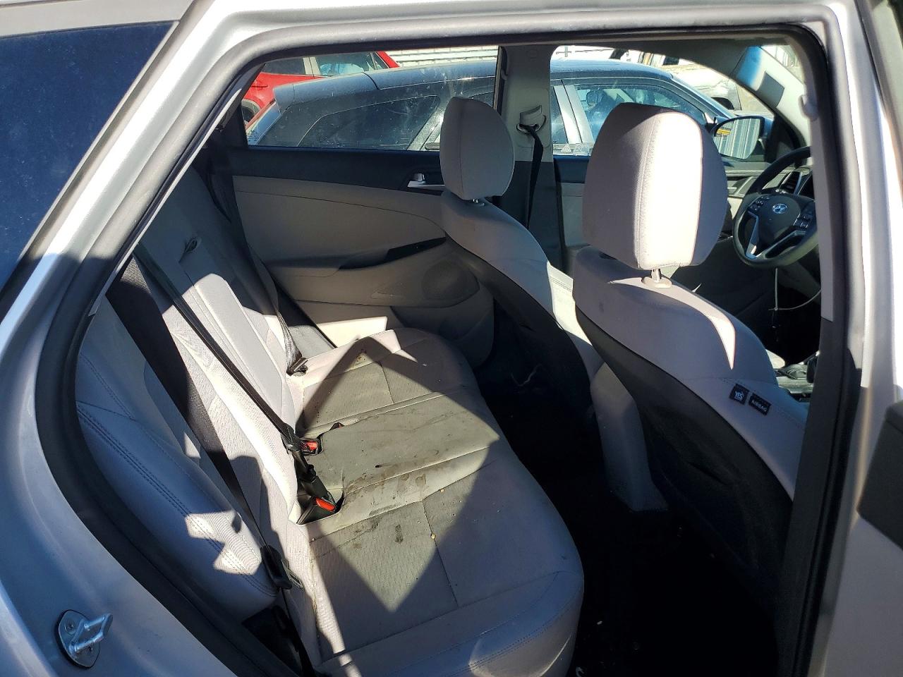 2019 HYUNDAI TUCSON SE photo 28