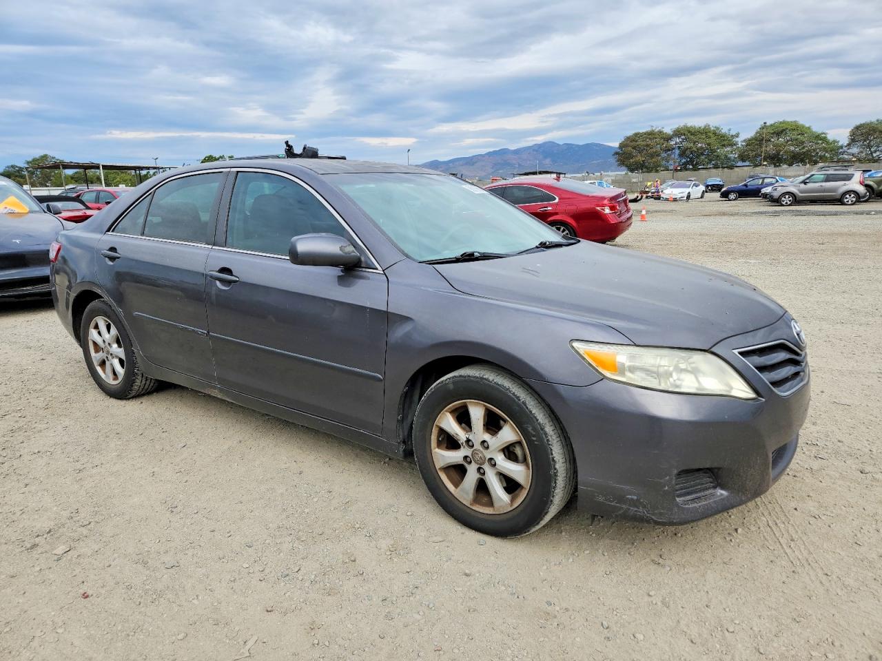 2011 TOYOTA CAMRY BASE photo 4