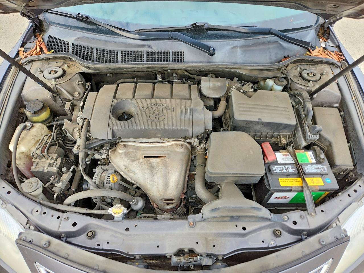 2011 TOYOTA CAMRY BASE photo 11
