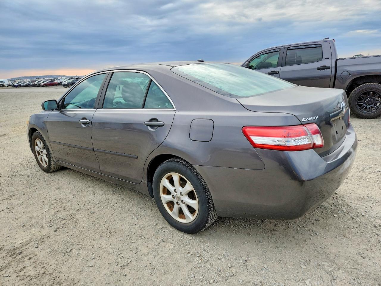 2011 TOYOTA CAMRY BASE photo 2