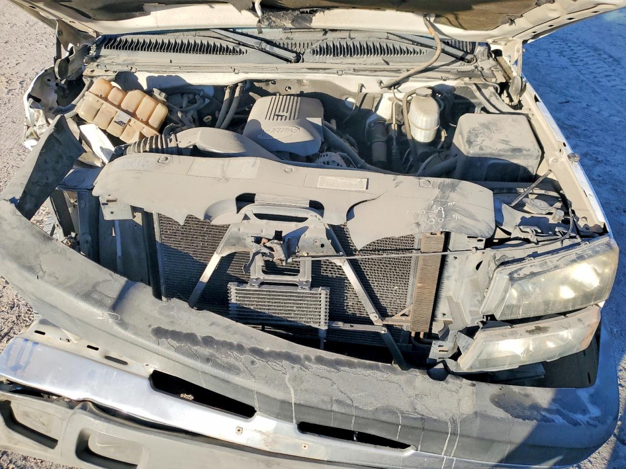 2003 CHEVROLET SILVERADO C2500 HEAVY DUTY photo 12