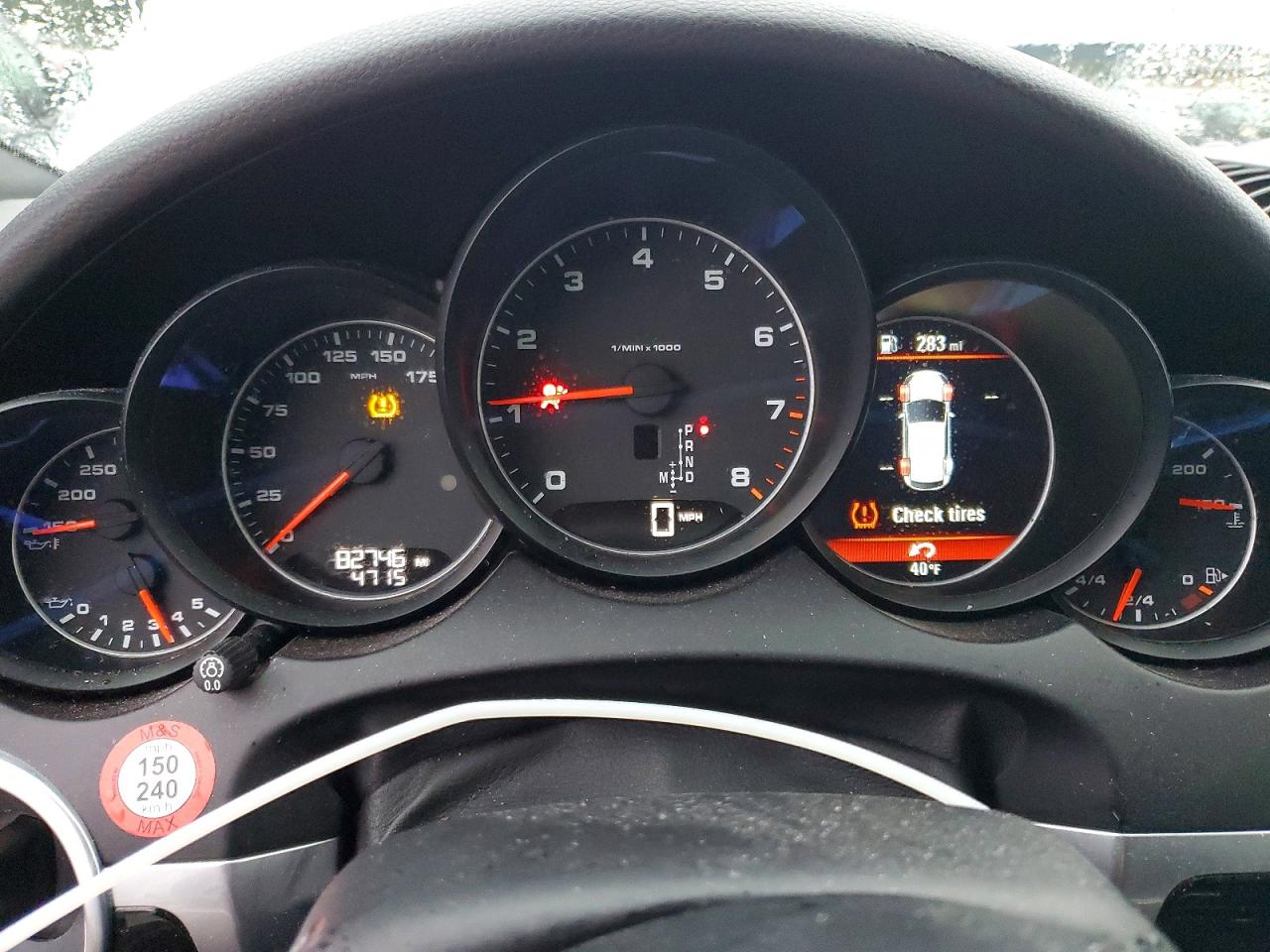 2017 PORSCHE CAYENNE photo 9