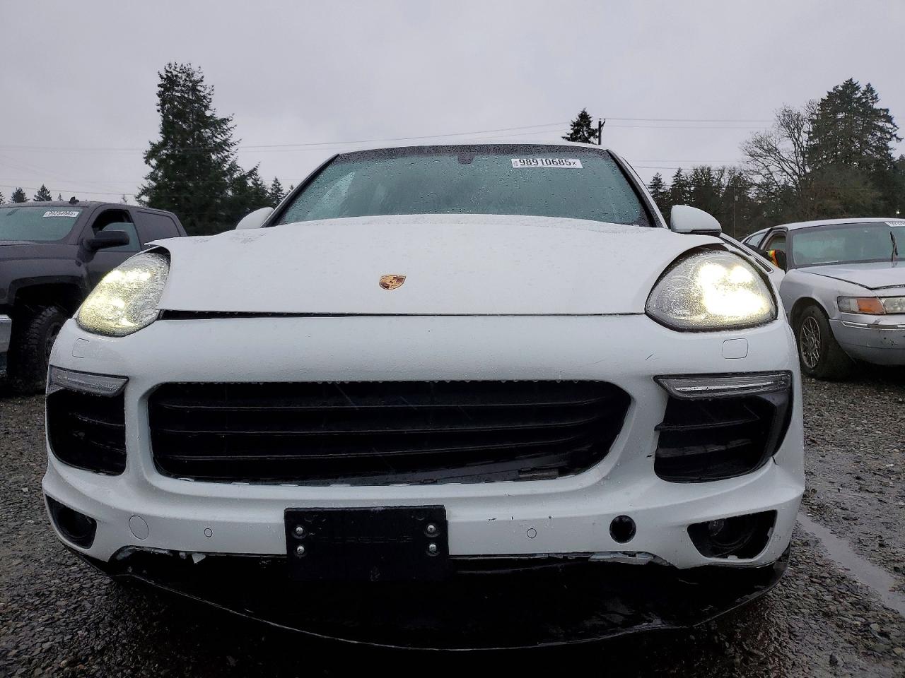 2017 PORSCHE CAYENNE photo 5