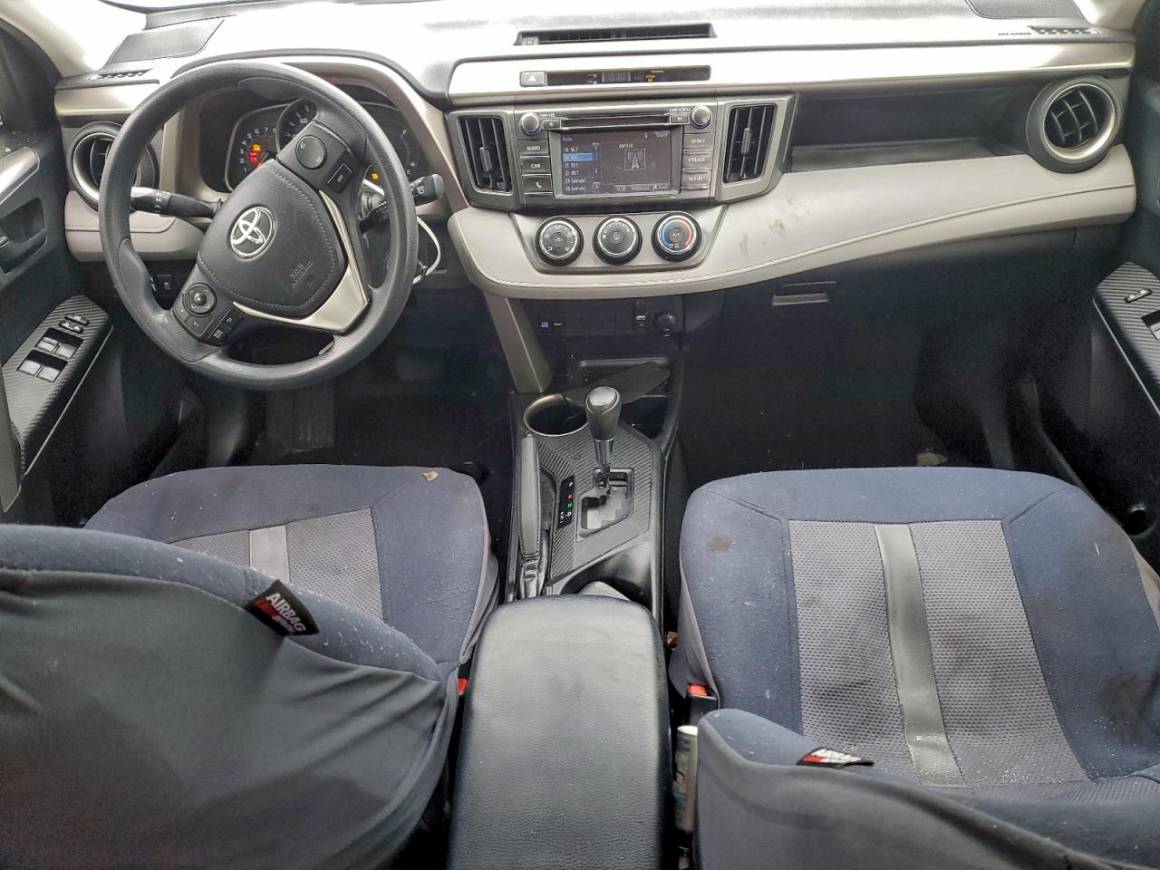2015 TOYOTA RAV4 LE photo 8